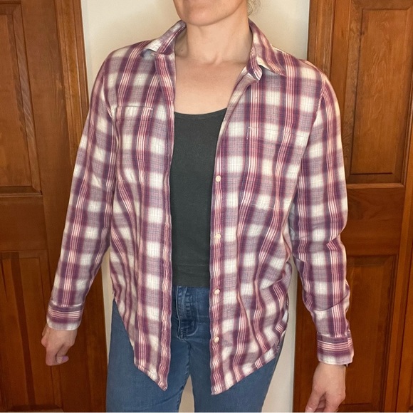 Madewell Ex-Boyfriend Button Down Shirt - Picture 2 of 11